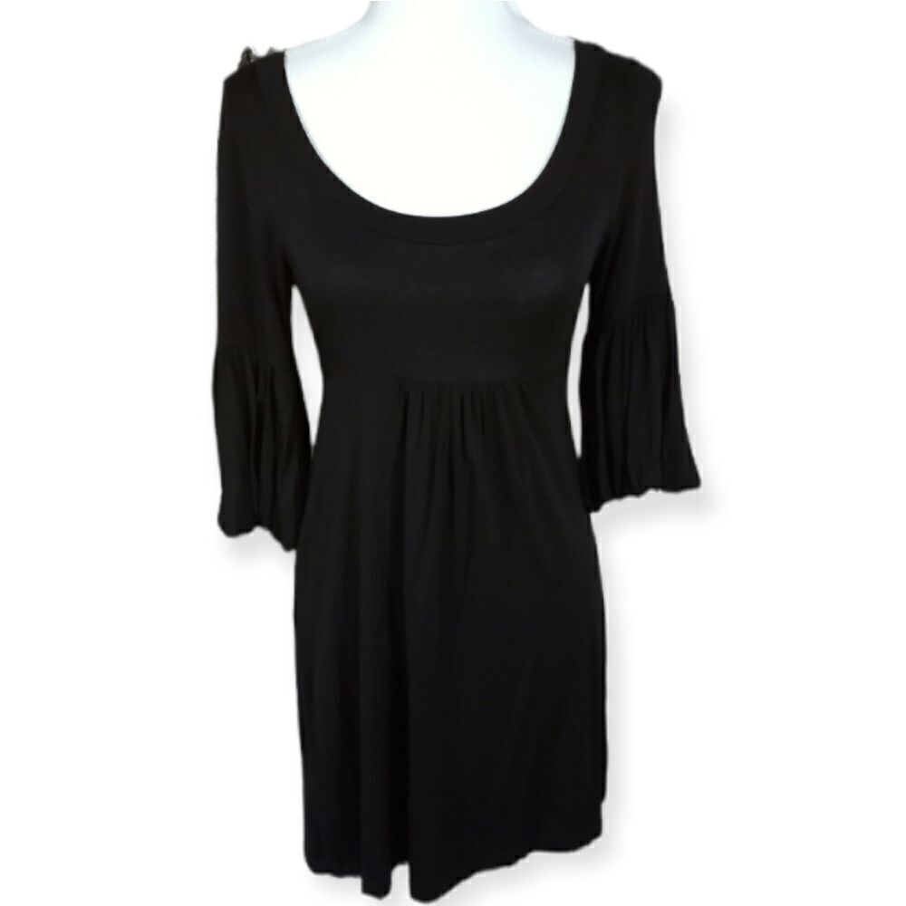 PAPAYA BLACK DRESS SZ.S EUC
